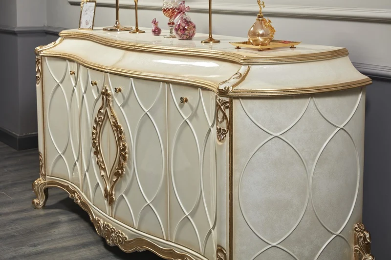 Casa Padrino Luxus Barock Wohnzimmer Set Weiß / Antik Gold - Prunkvolle Barock Kommode und 3 Wandspiegel - Barockmöbel