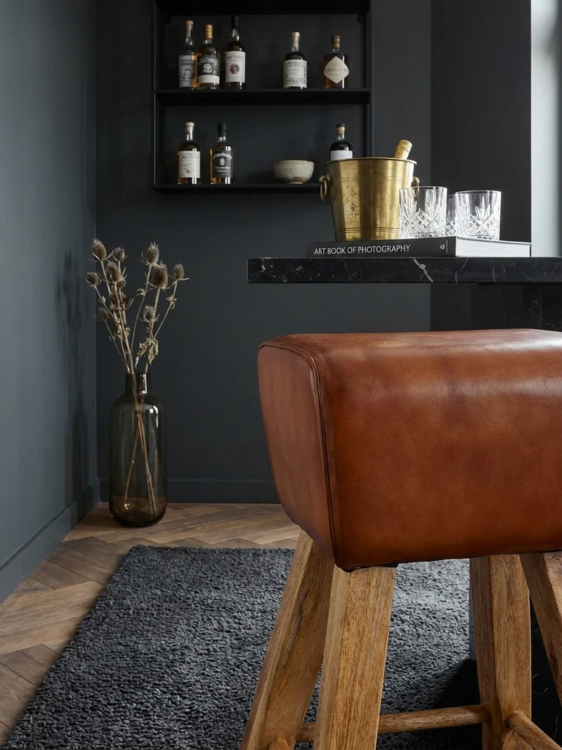 Barhocker – Ziegenleder und Mango Massivholz, Turnbock-Design, 43x75x43 cm, Dunkelbraun