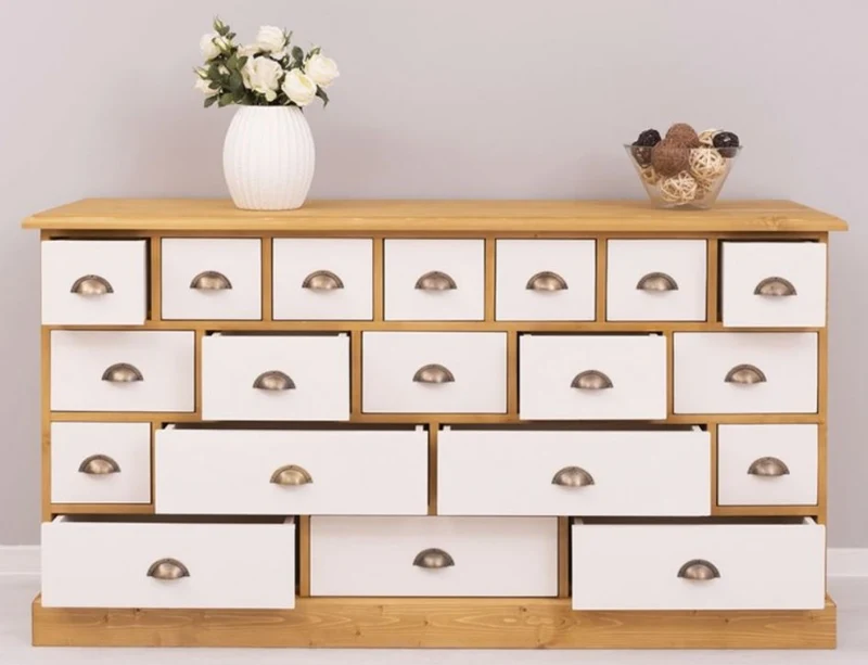 Casa Padrino Landhausstil Kommode Naturfarben / Weiß 180 x 48 x H. 95 cm - Massivholz Schrank mit 19 Schubladen - Landhausstil Möbel - Möbel im Landhausstil - Landhausstil Einrichtung