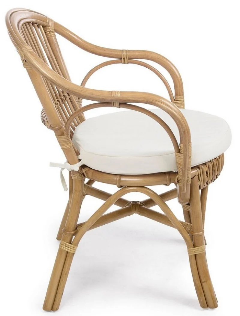 Casa Padrino Luxus Gartenstuhl 6er Set Naturfarben / Weiß 57 x 61 x H. 80 cm - Rattan Stühle mit Armlehnen und Sitzkissen - Moderne Rattan Garten & Terrassen Möbel