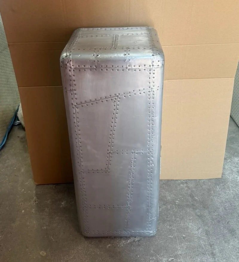 Casa Padrino Aluminium Kommode im Flugzeug Design mit 6 Schubladen Silber 40 x 40 x 100 cm
