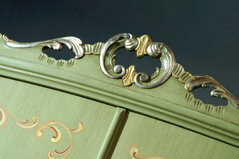 Casa Padrino Luxus Barock Schlafzimmerschrank Grün - Handgefertigter Kleiderschrank mit 8 Türen - Barock Schlafzimmer & Hotel Möbel - Erstklassische Qualität - Made in Italy