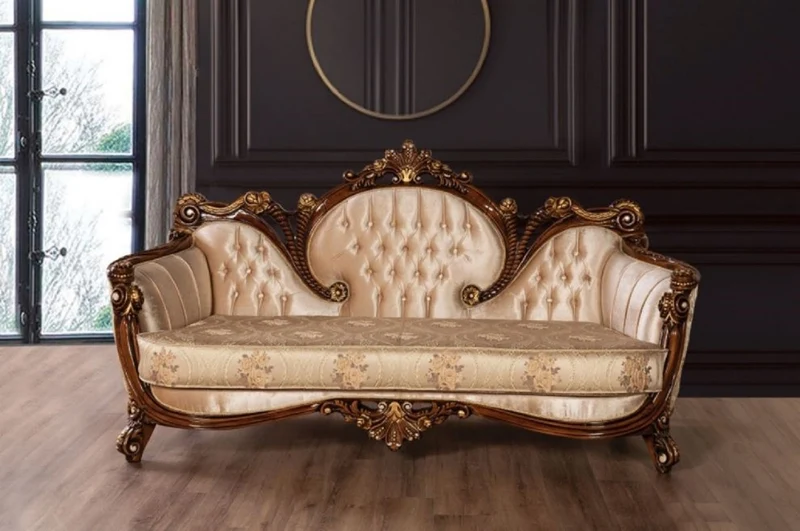Casa Padrino Luxus Barock Sofa Beige / Braun / Gold - Prunkvolles Wohnzimmer Sofa mit elegantem Muster - Barock Möbel - Edel & Prunkvoll
