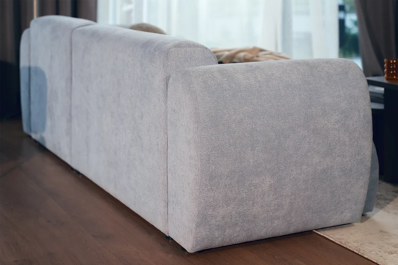 Ecksofa mit Schlaffunktion Emia, L-förmig, rechtsseitig, hellblauer Chenille-Stoff