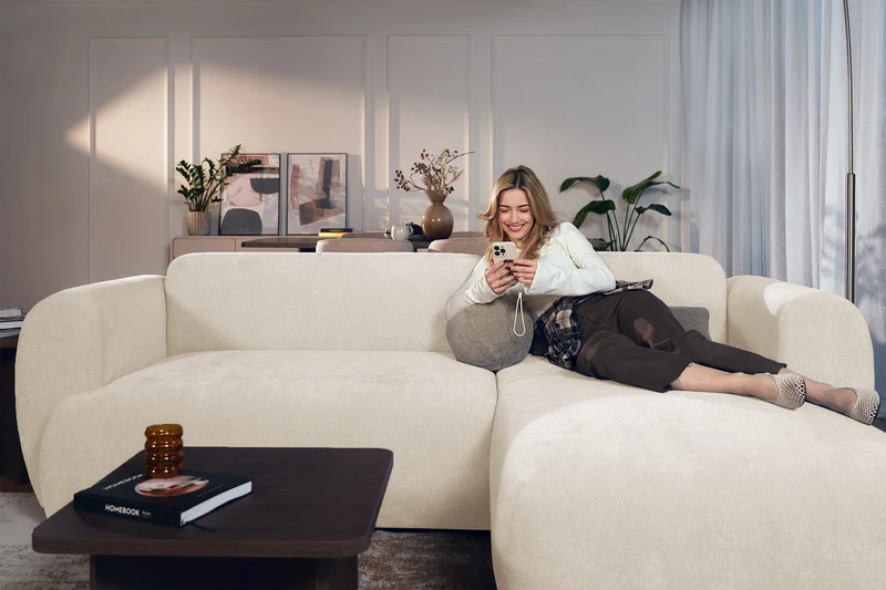 Ecksofa mit Schlaffunktion Emia, L-förmig, rechtsseitig, hellbeige Chenille