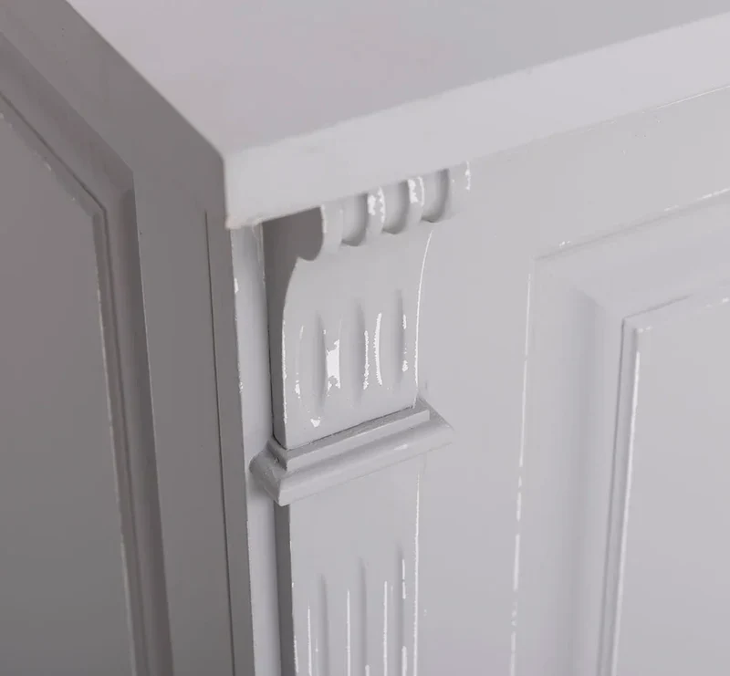 Großes Sideboard aus Massivholz mit 4 Türen
