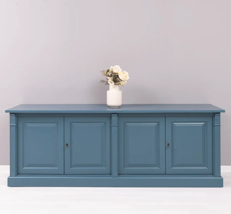 Großes Sideboard aus Massivholz mit 4 Türen