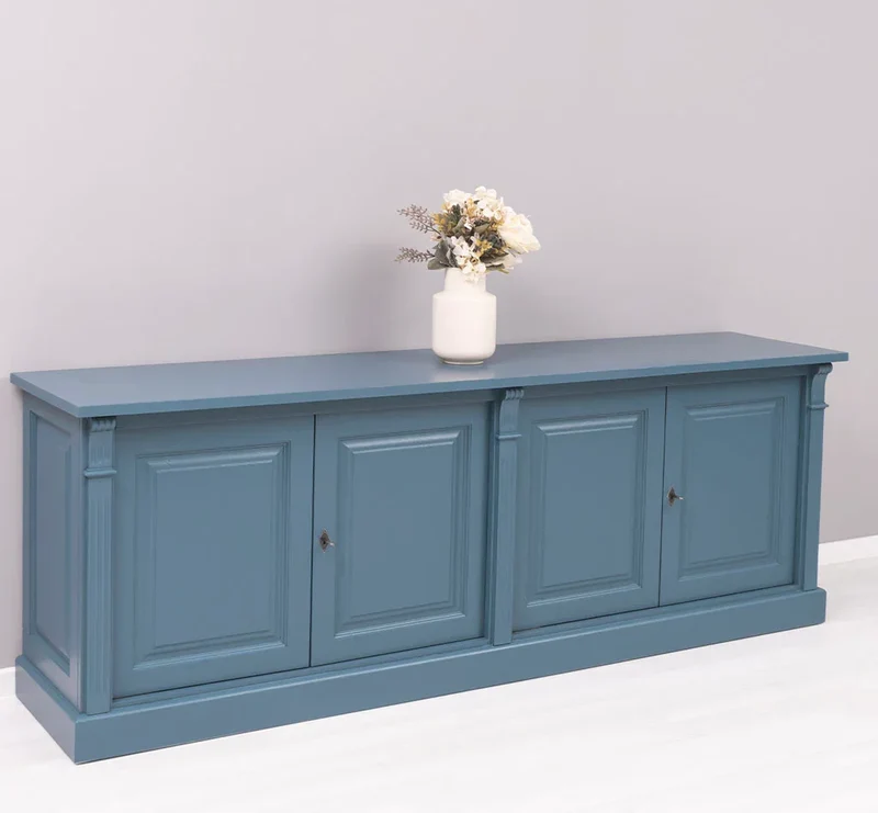 Großes Sideboard aus Massivholz mit 4 Türen