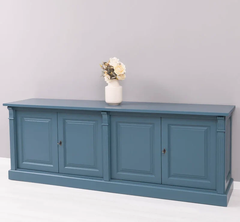 Großes Sideboard aus Massivholz mit 4 Türen