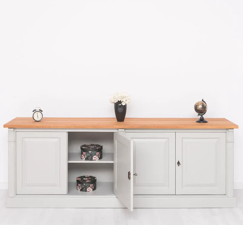 Großes Sideboard aus Massivholz mit 4 Türen