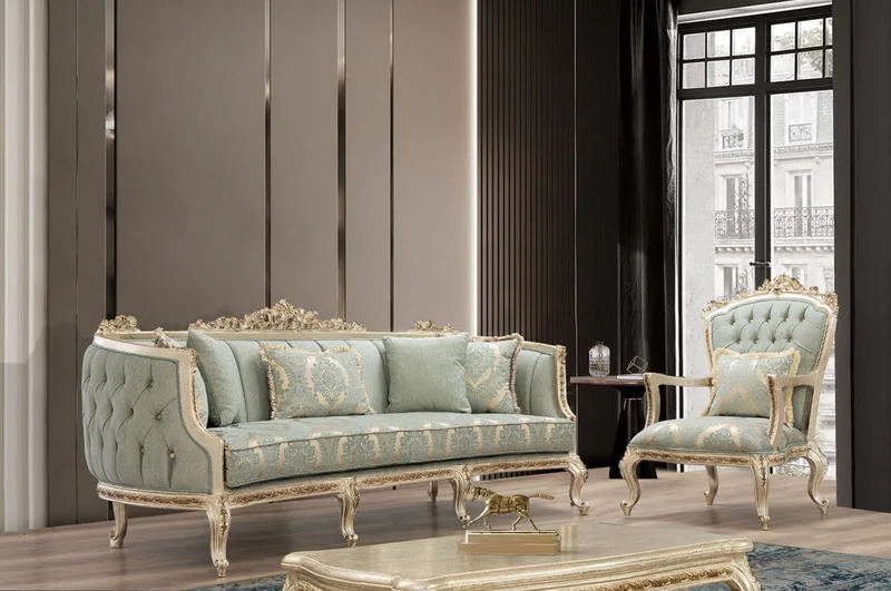 Casa Padrino Luxus Barock Sofa Grün / Antik Gold - Prunkvolles Wohnzimmer Sofa mit elegantem Muster - Barock Wohnzimmer Möbel