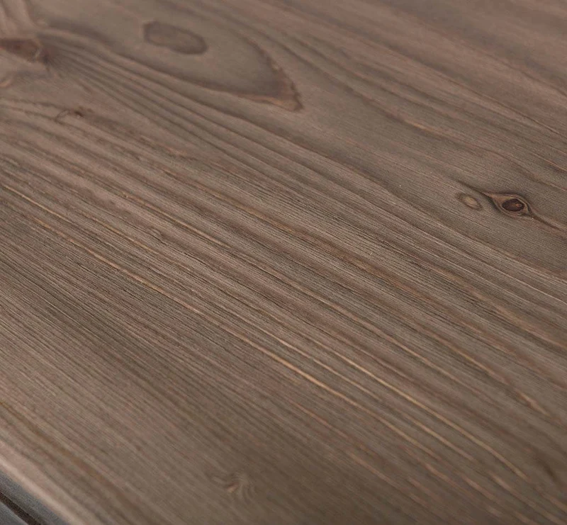 Sideboard aus Massivholz mit drei Schubladen und Türen
