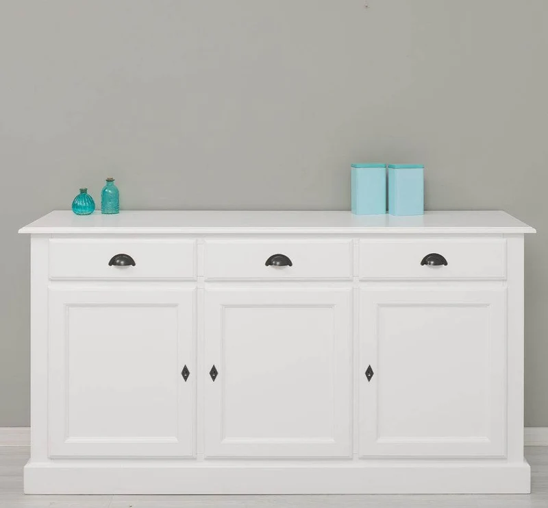 Sideboard aus Massivholz mit drei Schubladen und Türen