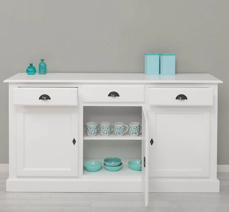 Sideboard aus Massivholz mit drei Schubladen und Türen