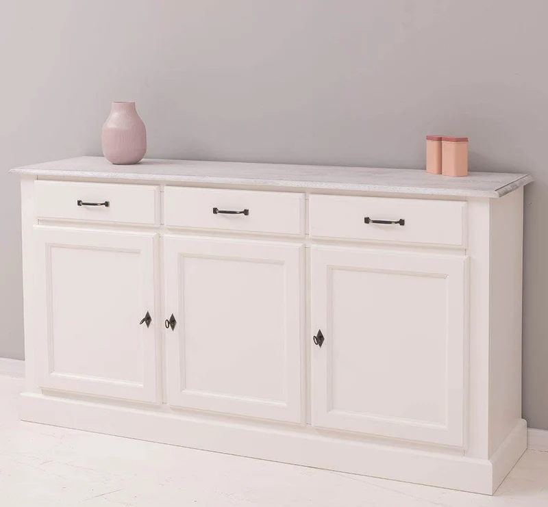 Sideboard aus Massivholz mit drei Schubladen und Türen