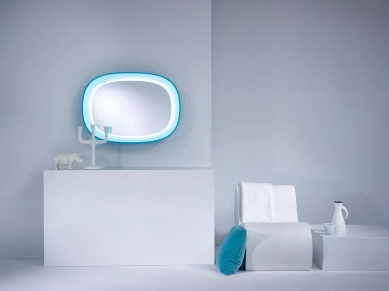 Casa Padrino Luxus Designer Spiegel Blau 70 x H. 97 cm - Designer Wandspiegel mit Licht