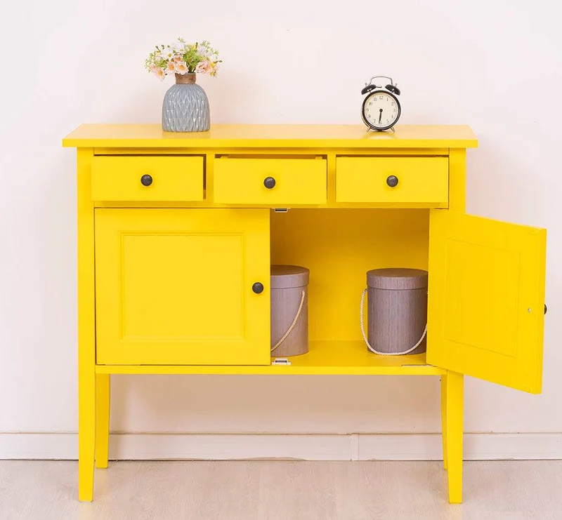 Sideboard aus Massivholz mit drei Schubladen