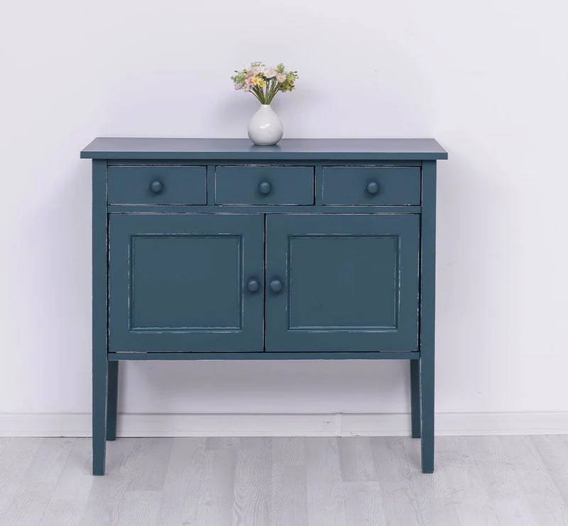 Sideboard aus Massivholz mit drei Schubladen