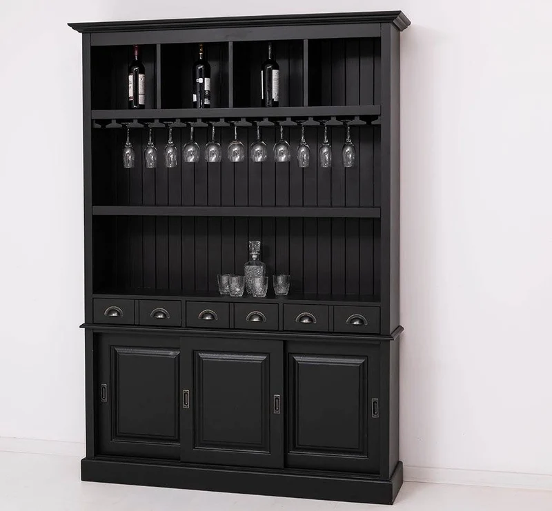 Buffetschrank aus Massivholz mit Glashalterungen in schwarz
