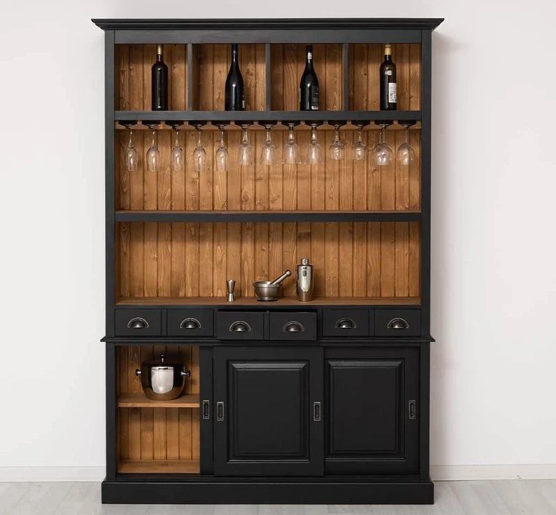 Buffetschrank aus Massivholz mit Glashalterungen in schwarz