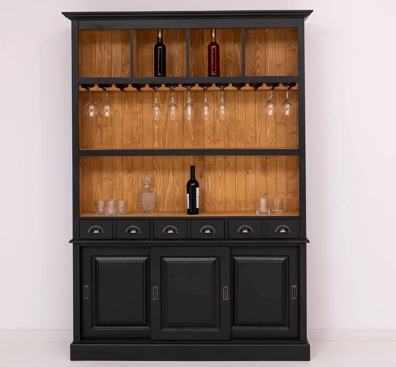 Buffetschrank aus Massivholz mit Glashalterungen in schwarz