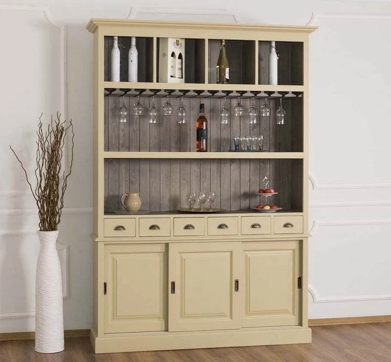 Großer Buffetschrank aus Massivholz mit Glashalterungen