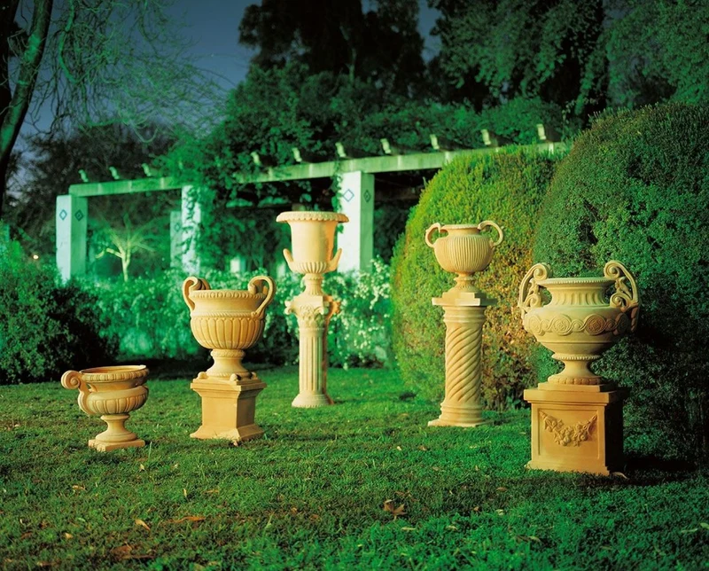 Casa Padrino Barock Säule Terracotta 40 x 40 x H. 78 cm - Handgefertigte Keramik Deko Säule - Barock Garten Terrassen Deko