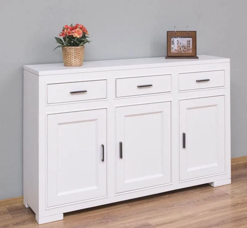 Sideboard aus Massivholz mit 3 Schubladen und 3 Türen