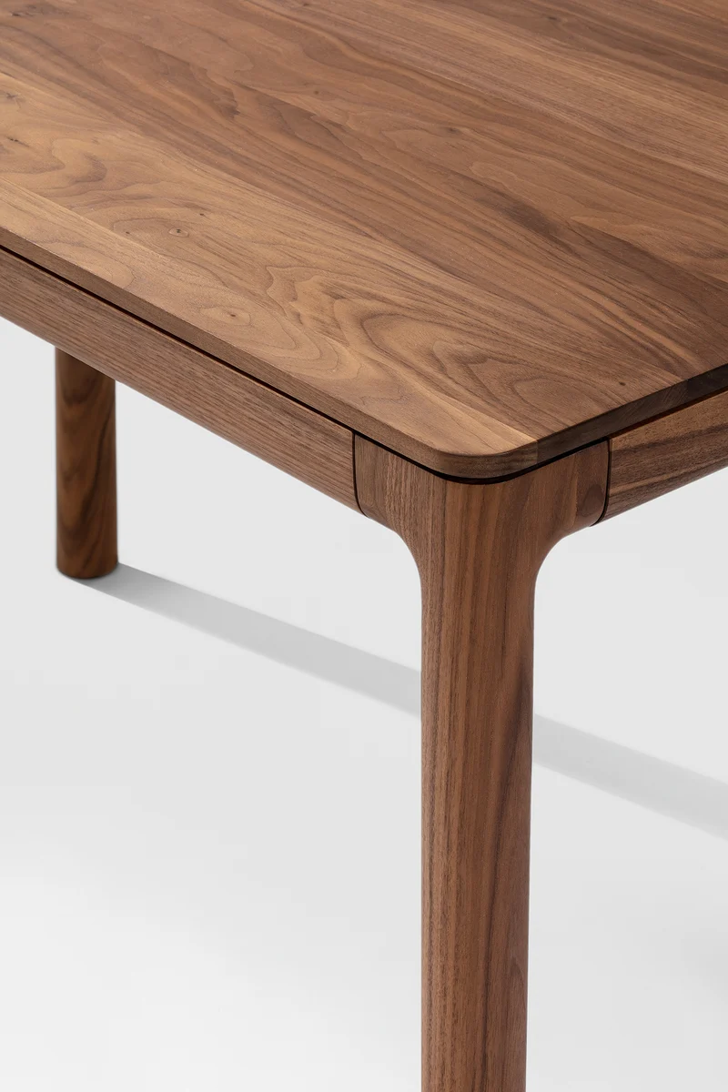 Tisch M11