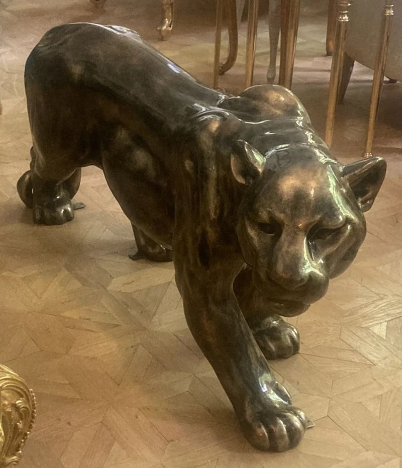 Casa Padrino XXL Deko Skulptur Panther Antik Gold 160 cm - Große Deko Figur aus Glaslaminat und Metall