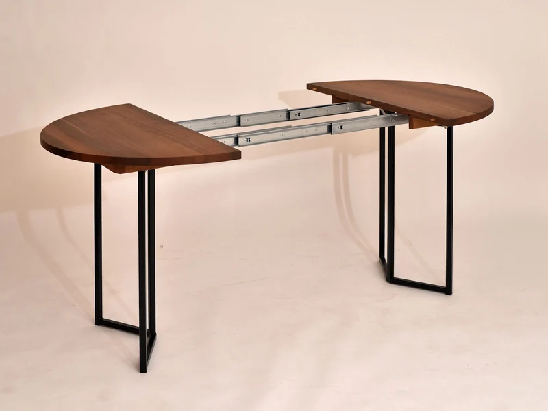 Tisch Orbis, am. Nussbaum, Kleiner Tisch, große Verlängerung, kleiner Preis