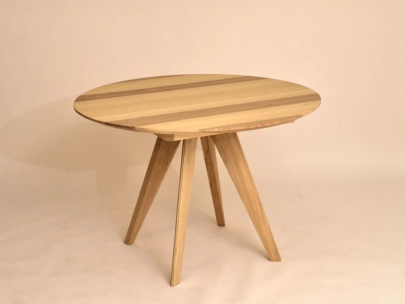 Tisch Sfer, Esche, D 110 cm - besonderes Holz, besonderer Preis