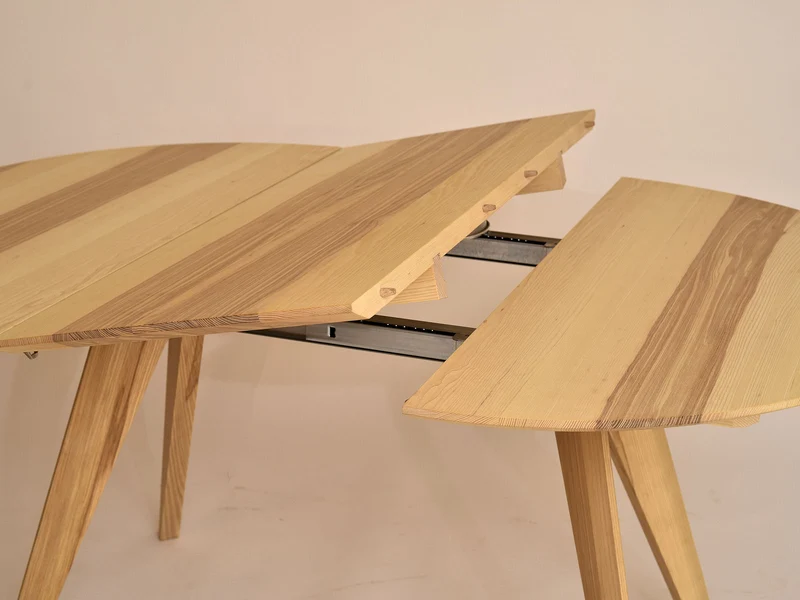 Tisch Sfer, Esche, D 110 cm - besonderes Holz, besonderer Preis