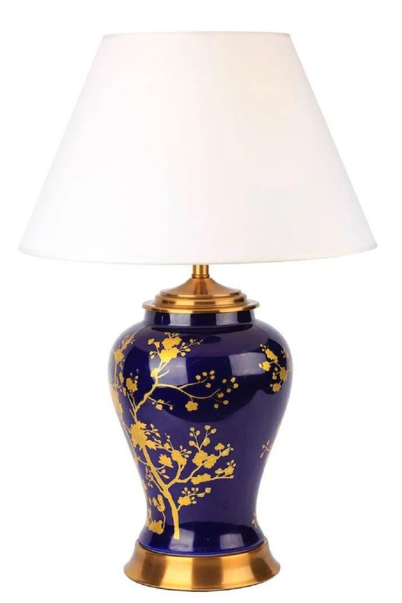 Casa Padrino Luxus Keramik Tischleuchte Blau / Gold / Weiß Ø 42 x H. 62 cm - Runde Keramik Schreibtischleuchte mit Lampenschirm - Luxus Keramik Leuchten