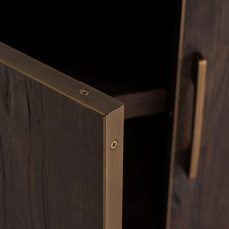 Casa Padrino Luxus Sideboard Braun / Messing 180 x 45 x H. 86 cm - Massivholz Schrank mit 4 Türen - Wohnzimmer Möbel - Wohnzimmer Einrichtung - Luxus Möbel - Luxus Einrichtung