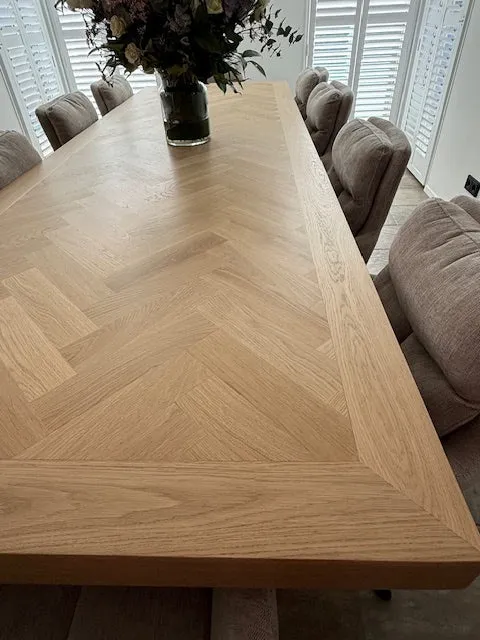 Visgraat eiken eettafel - Recht - Matrix onderstel
