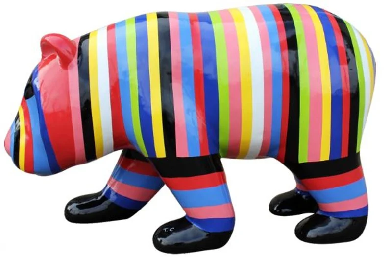 Casa Padrino Designer Dekofigur Bär Mehrfarbig Gestreift 165 x 65 x H. 90 cm - Riesige Deko Skulptur - Gartenfigur - Luxus Gartendeko