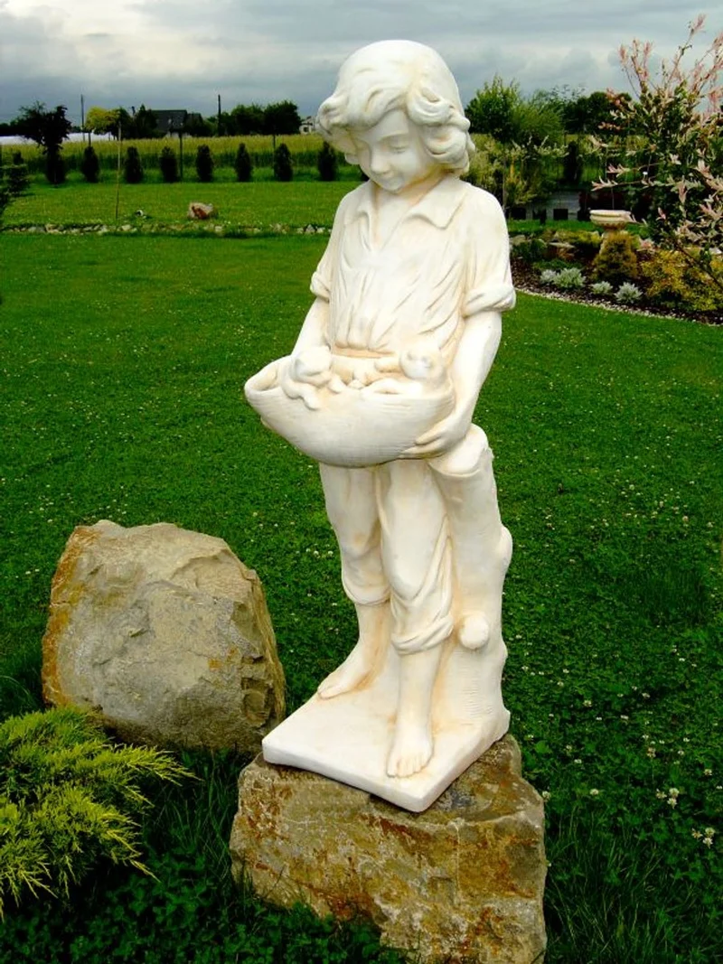 Casa Padrino Jugendstil Skulptur Junge mit Katzenkindern 34 x H 118 cm Antikstil - Barock Gartendeko