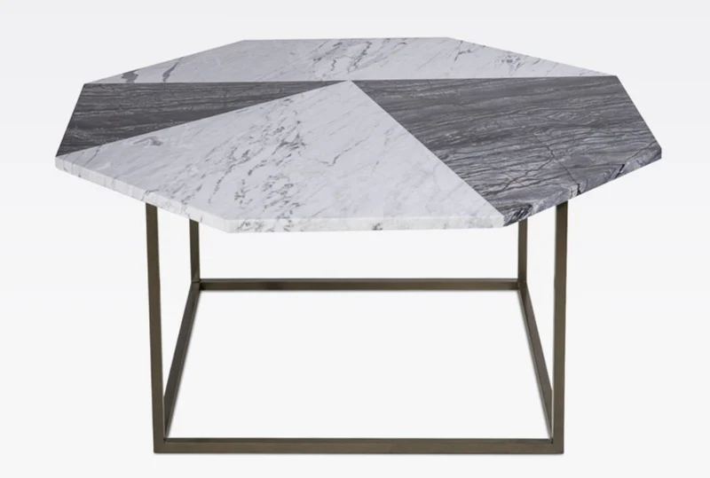 Casa Padrino Luxus Couchtisch Schwarz / Weiß 90 x 90 x H. 42 cm - Moderner 8-eckiger Wohnzimmertisch mit Carrara Marmorplatte - Wohnzimmer Möbel