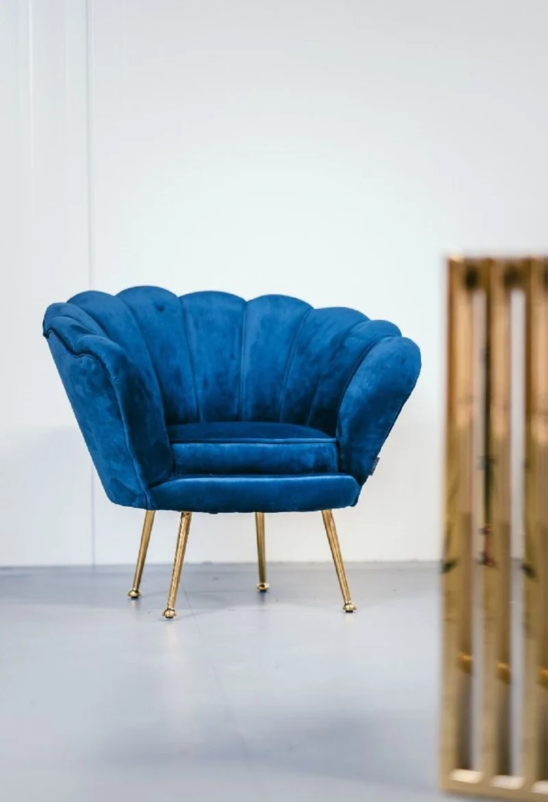 Casa Padrino Designer Kinder Samt Sessel Blau / Messingfarben 96 x 79 x H. 78 cm - Luxus Kindermöbel