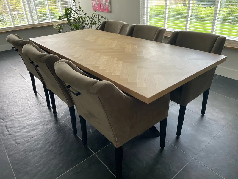 Visgraat eiken eettafel - Kiezel B - Matrix Eiken