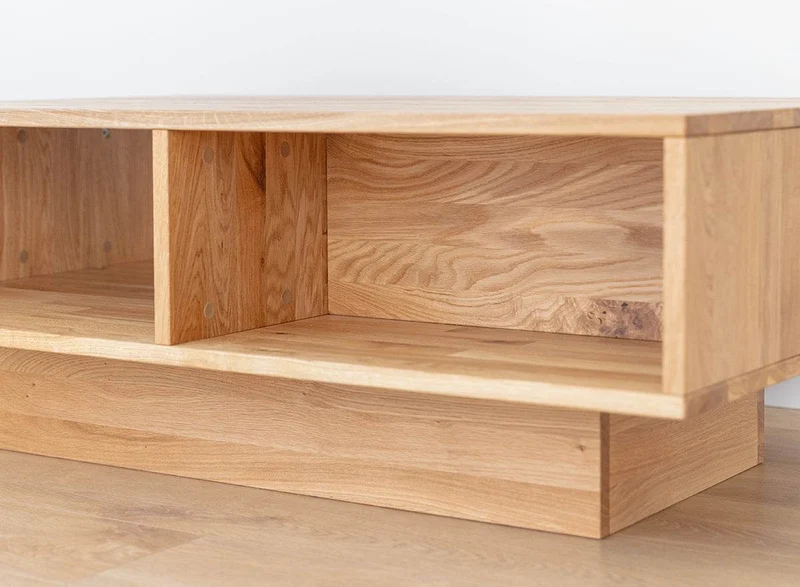 Couchtisch Collodi aus massiver Wildeiche mit Schublade