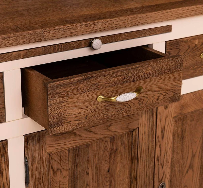 Küchen- und Buffetschrank aus massiver Eiche | Geschirrschrank mit 7 Schubladen und 5 Türen