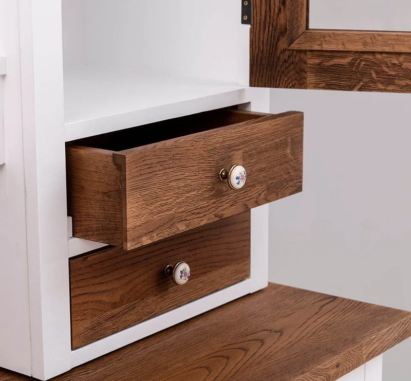 Küchen- und Buffetschrank aus massiver Eiche | Geschirrschrank mit 7 Schubladen und 5 Türen