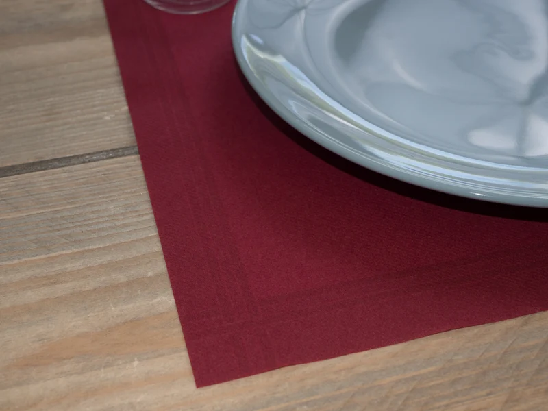 Placemats 30 x 40 Bordeaux, Airlaid doos a 1.000 Stuks.
