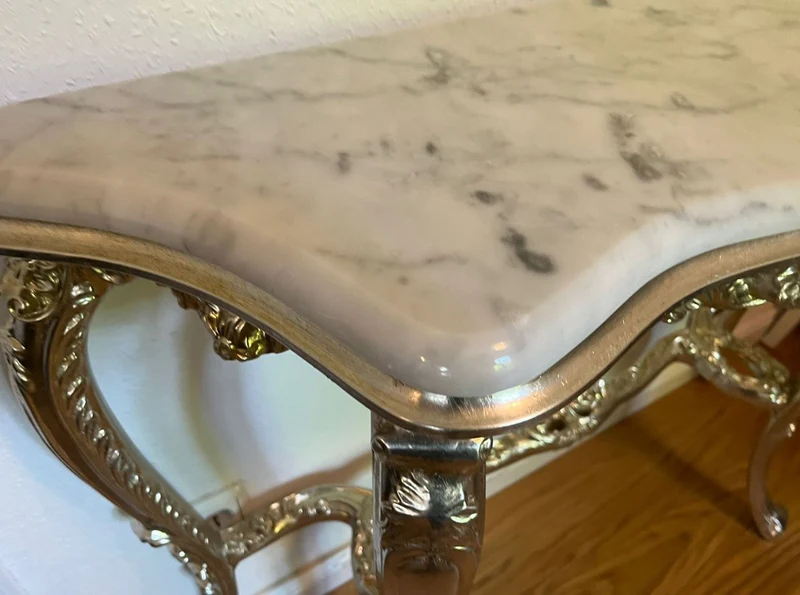 Casa Padrino Luxus Barock Konsole Silber / Weiß - Handgefertigter Massivholz Konsolentisch mit Marmorplatte - Barock Möbel - Luxus Qualität - Made in Italy