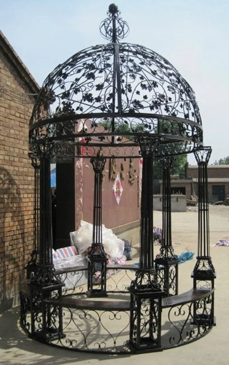 Casa Padrino Luxus Barock Garten Pavillon Schwarz Ø 250 x H. 420 cm - Runder Schmiedeeisen Pavillon mit integrierten Sitzbänken - Prunkvolle Garten Deko im Barockstil