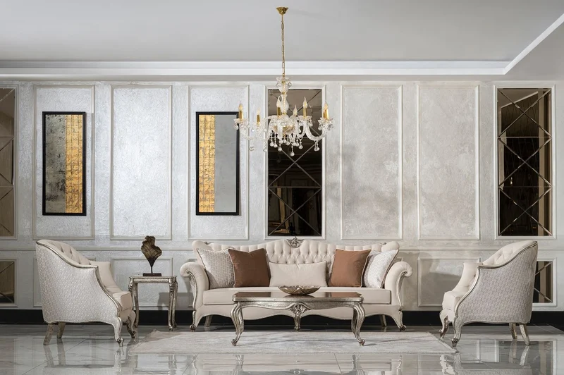 Casa Padrino Luxus Barock Wohnzimmer Sofa Creme / Silber / Antik Silber - Handgefertigtes Barockstil Sofa mit dekorativen Kissen - Luxus Wohnzimmer Möbel im Barockstil - Barock Möbel