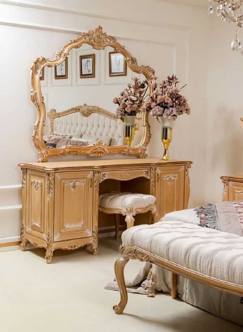 Casa Padrino Luxus Barock Schlafzimmer Schminktisch Set Gold - 1 Barock Schminktisch & 1 Barock Wandspiegel & 1 Barock Hocker - Prunkvolle Barock Schlafzimmer Möbel