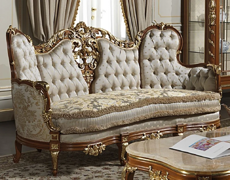 Casa Padrino Luxus Barock Sofa Creme / Silber / Braun / Gold - Edles handgefertigtes Wohnzimmer Sofa mit elegantem Muster - Hotel Möbel - Schloss Möbel - Luxus Qualität - Made in Italy
